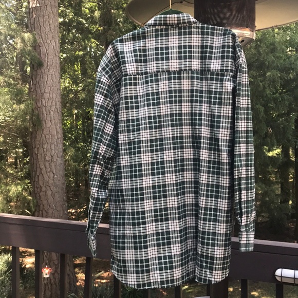Men's Plaid Button Down Shirt - Picture 4 of 4